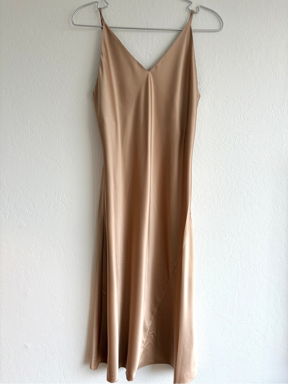 Natori Glamour V-neck Slip Dress in Cafe Size XS